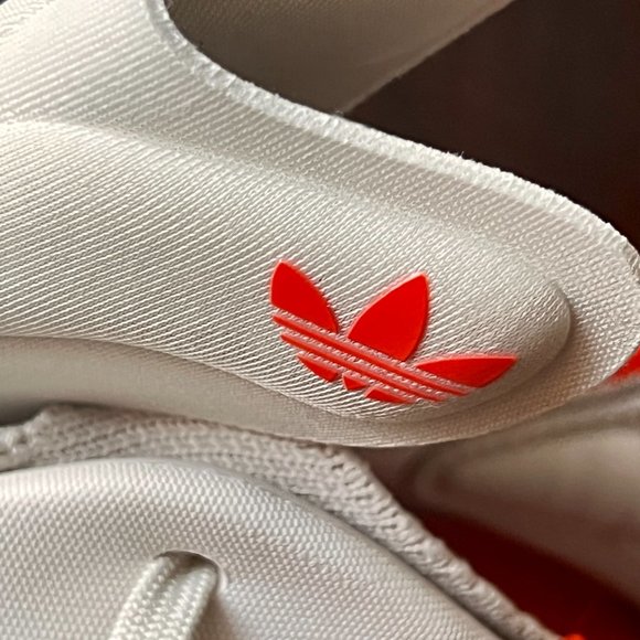 Adidas AdiFOM Q Sneakers Size 9 Men's Off White/Aluminum NEW with box - Picture 8 of 16